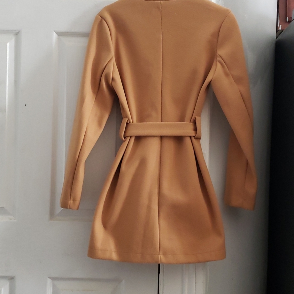 Coat - Picture 4 of 4